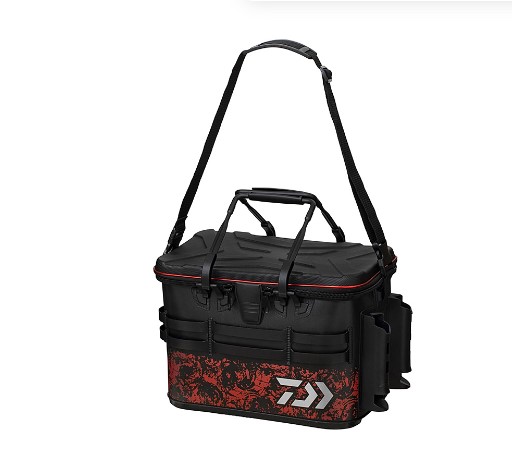DAIWA AT TACKLE BAG D40(B) BLACK/RED